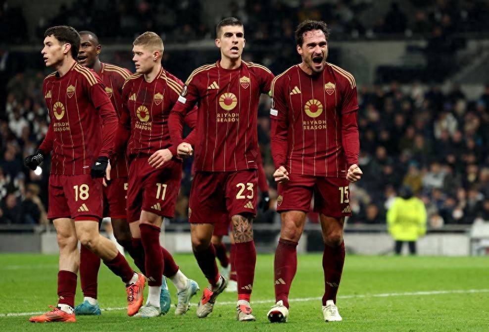 三亿体育体育app-包含阿贾克斯险胜关键一战，展现出色斗志的词条