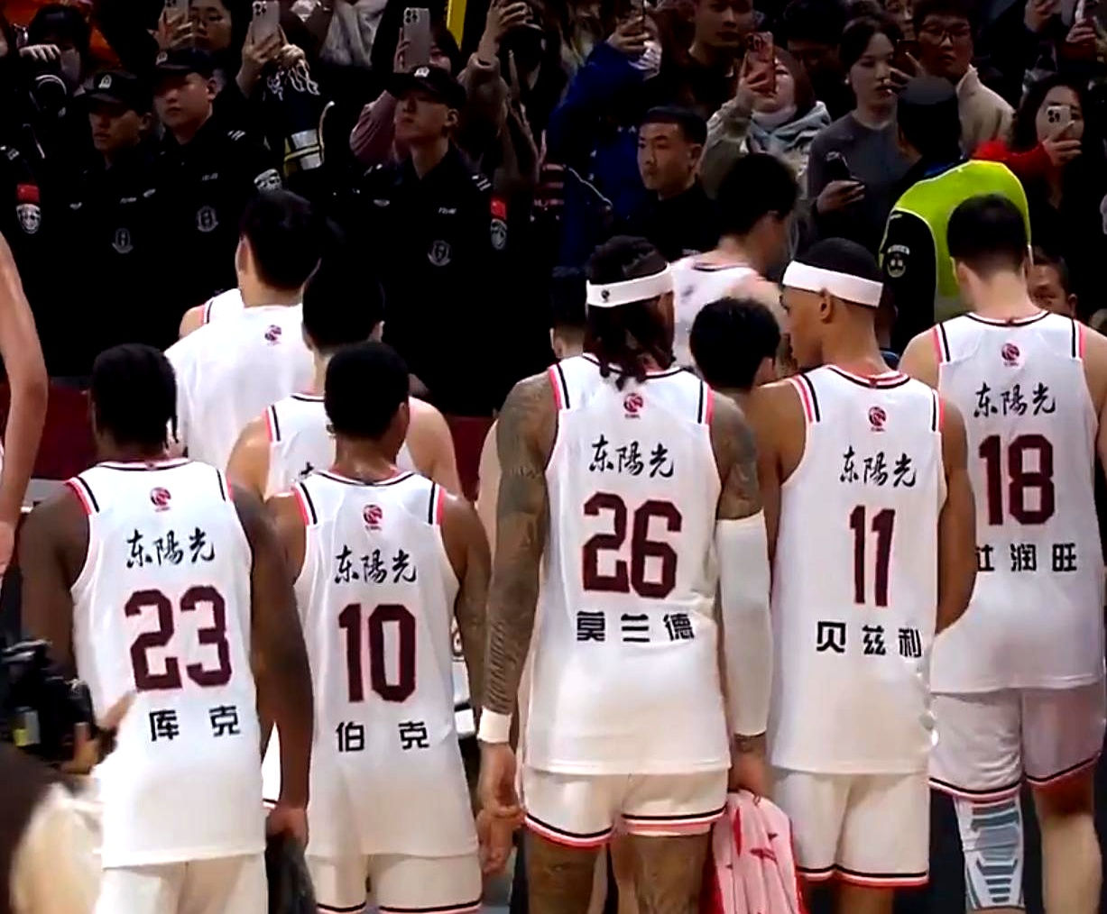 北京首钢与广东宏远队将上演激烈较量 北京首钢与广东宏远队将上演激烈较量