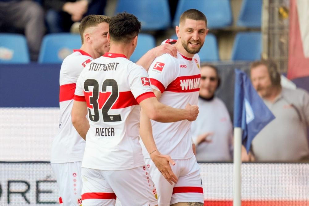 三亿体育体育登录-波鸿遭遇近期连败,球队现状堪忧