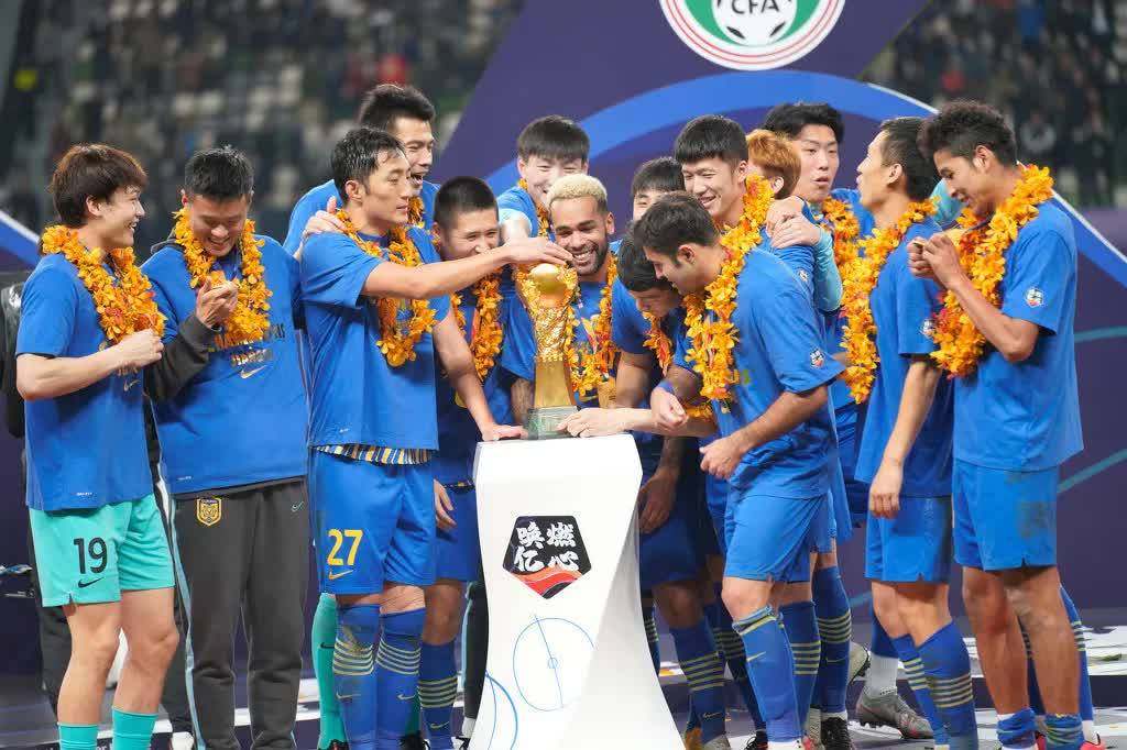 苏宁客场逼平恒大,保持在中超中游位置 苏宁客场逼平恒大,保持在中超中游位置