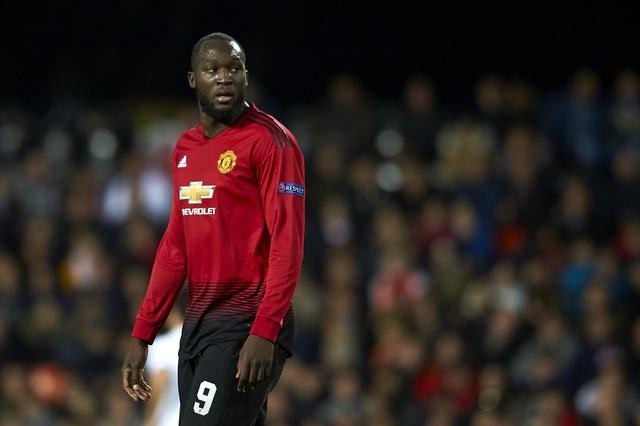 三亿体育体育电竞-卢卡库连续进球,助曼联脱颖而出