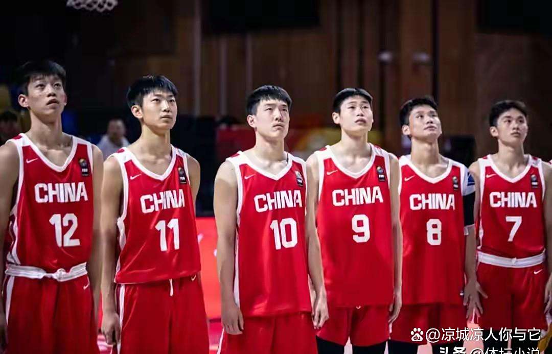 三亿体育体育地址-包含一场悬念丛生的胜利，球队演绎逆袭传奇的词条