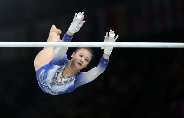 三亿体育体育网站-包含体力与技术超群，体操选手夺取桂冠的词条