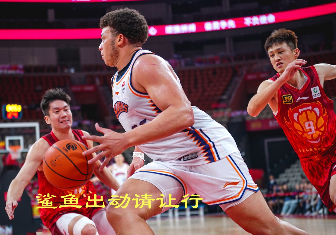 三亿体育体育vip注册-上海久事队主场连胜,CUBA热身赛再胜对手