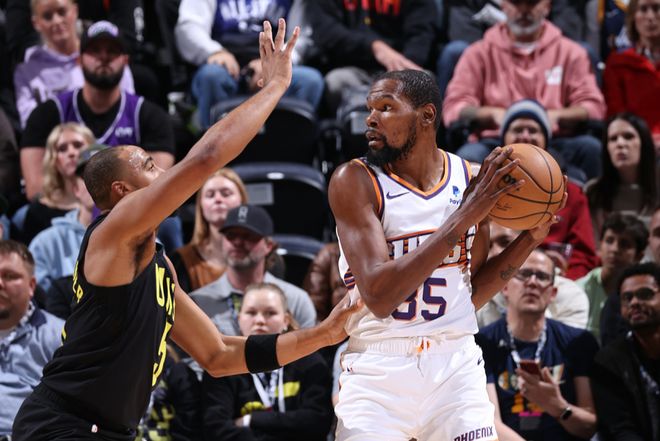 包含爵士击败太阳,取得三连胜的词条 包含爵士击败太阳,取得三连胜的词条