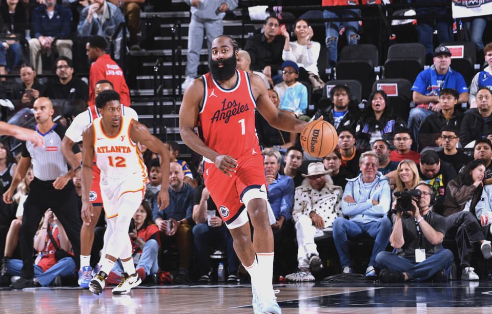 三亿体育体育投注-快船击败老鹰取得五连胜