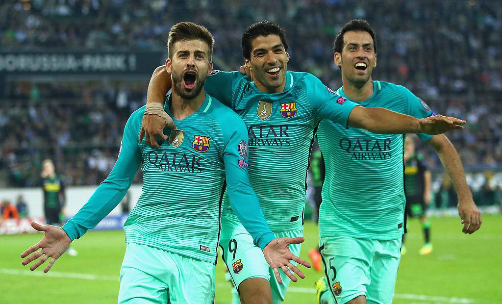 巴萨中场精准传球帮助球队得分