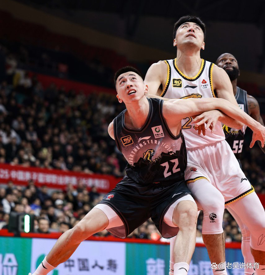 三亿体育体育官网-辽宁男篮不敌上海队，遭遇尴尬连败